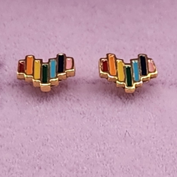 Mini Rainbow Heart Studs - Picture 3 of 4